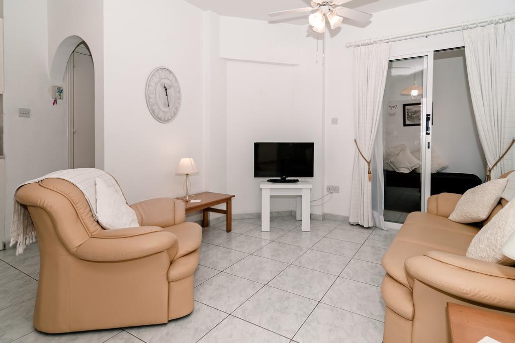 Paphos Sue'S Apartment מראה חיצוני תמונה