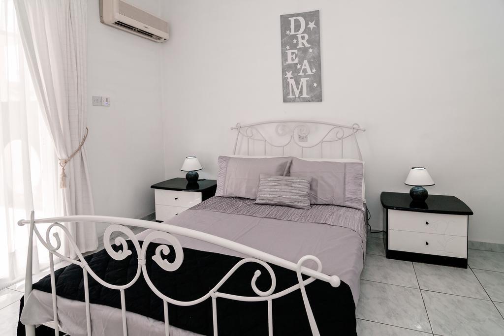 Paphos Sue'S Apartment מראה חיצוני תמונה